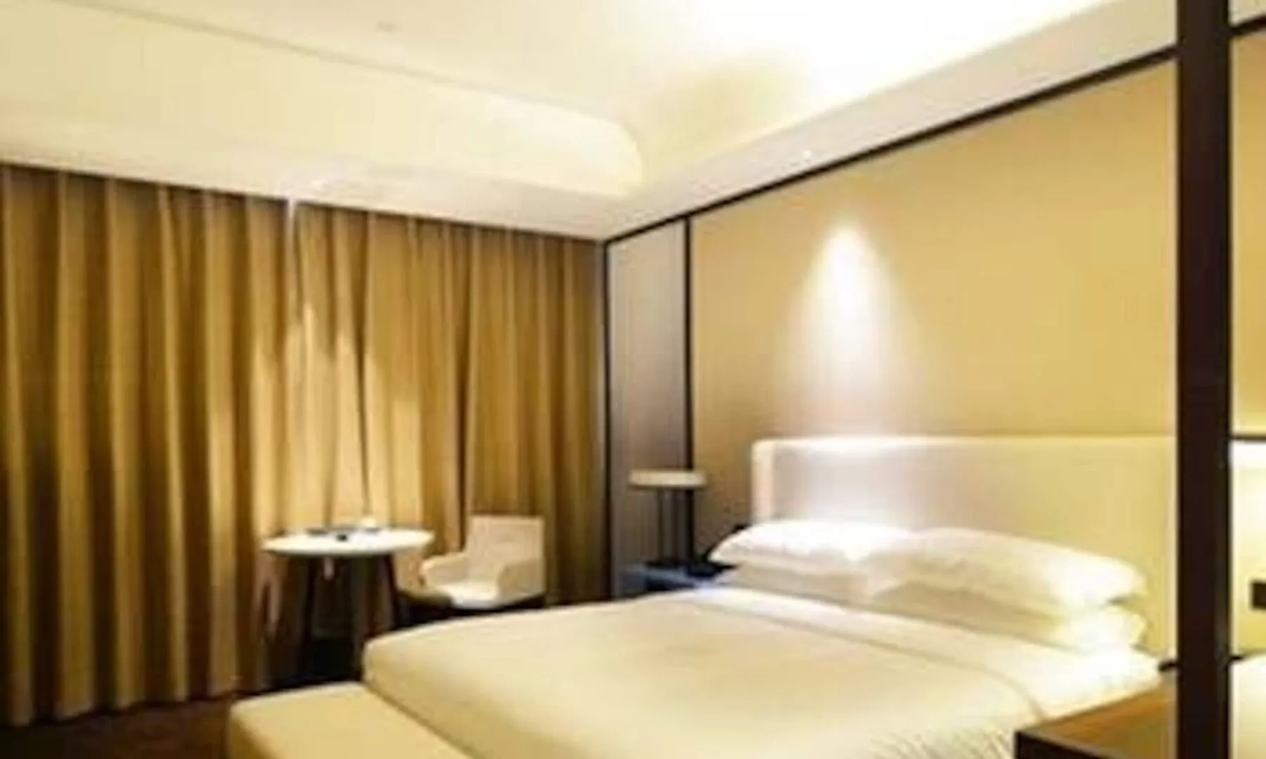Suprui Selection Hotel Zhengzhou 4*,  China